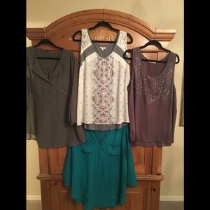 Lot of four size 2 Maurices tips